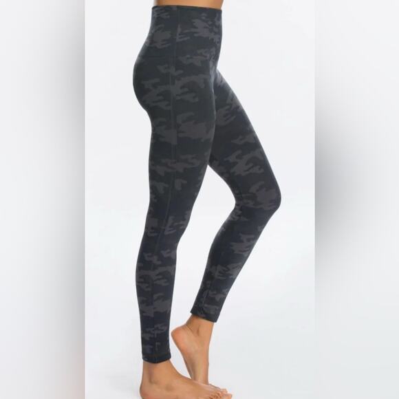 NEW SPANX LOOK AT ME NOW COMPRESSION LEGGINGS XL WOMENS  ATHLEISURE YOGA - Picture 1 of 5